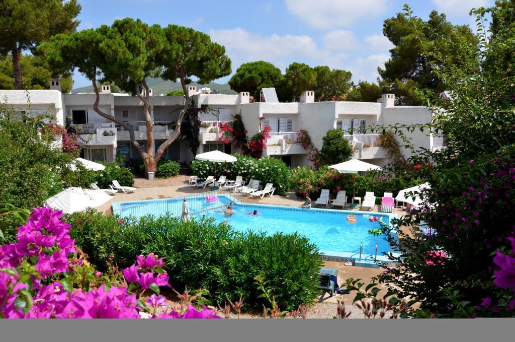 Atlas Apartments Ibiza Santa Eulária des Riu Exterior foto