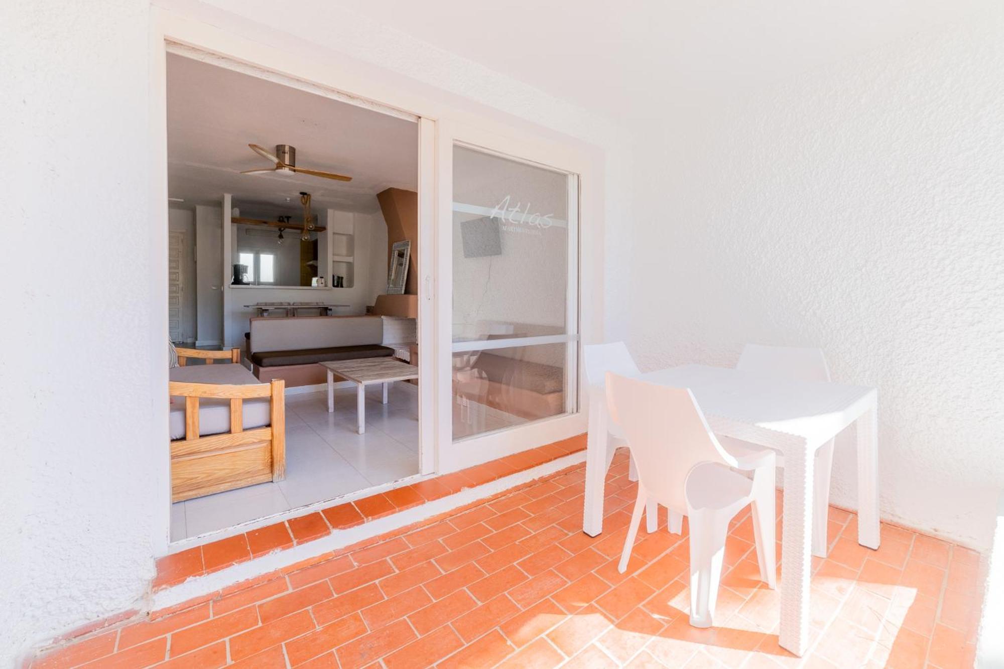 Atlas Apartments Ibiza Santa Eulária des Riu Exterior foto