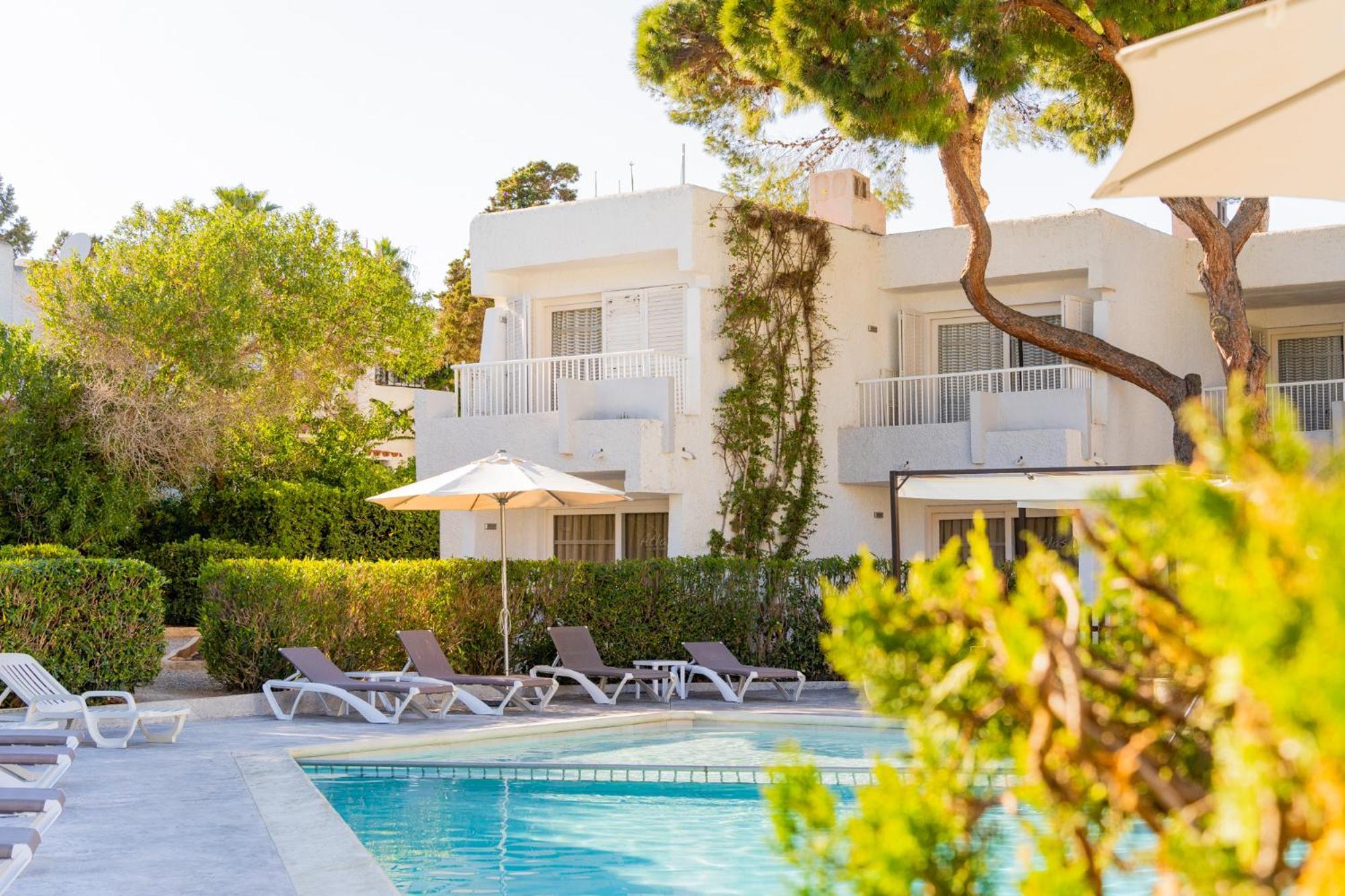 Atlas Apartments Ibiza Santa Eulária des Riu Exterior foto