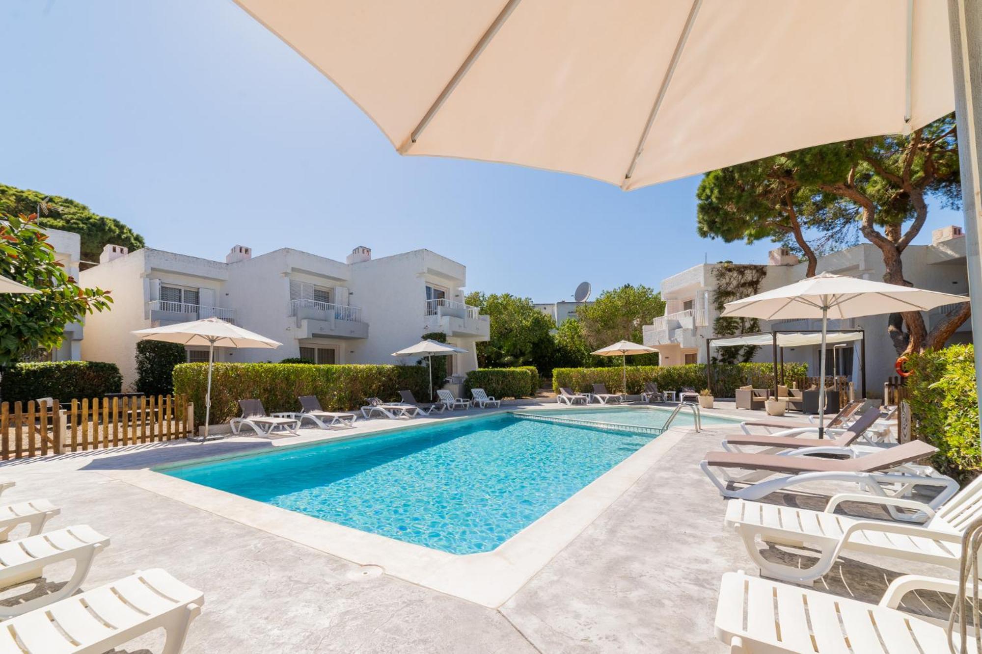 Atlas Apartments Ibiza Santa Eulária des Riu Exterior foto