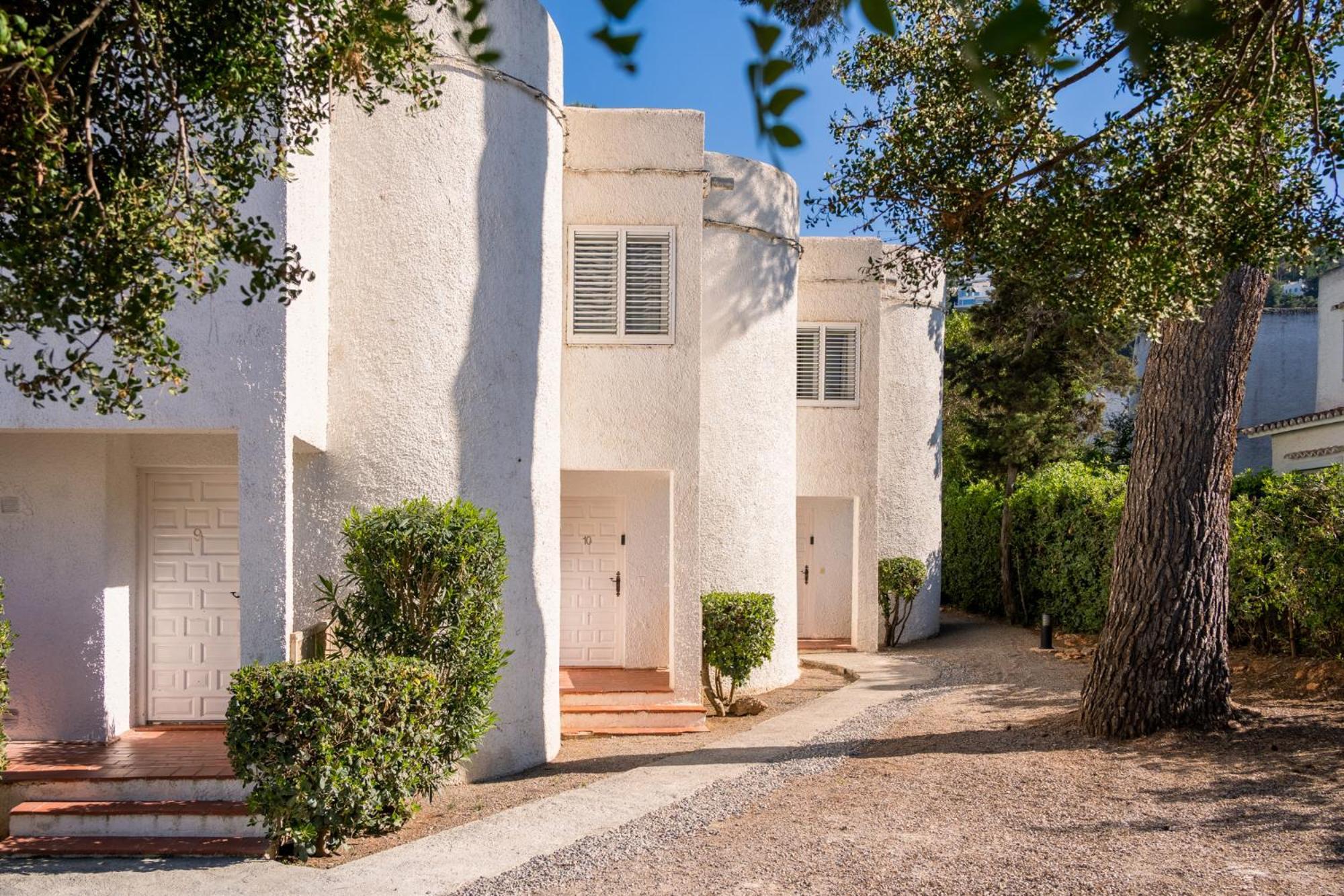 Atlas Apartments Ibiza Santa Eulária des Riu Exterior foto
